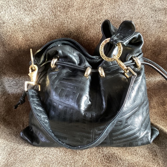 No Maker Found Handbags - Andre Oliver Beautiful Black Leather Slouch Drawstring Shoulder Handbag